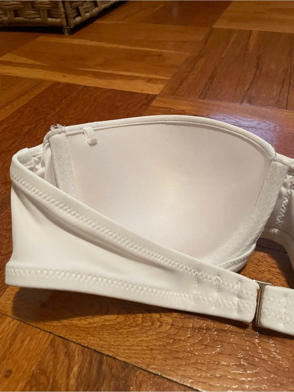 Victoria’s Secret white bathing suit top with detachable straps 36B